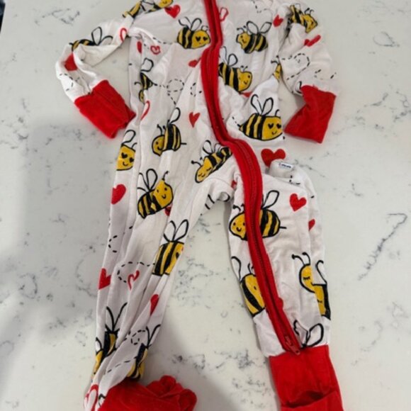 Valentines Day Little Sleepies Zippy - Picture 2 of 2